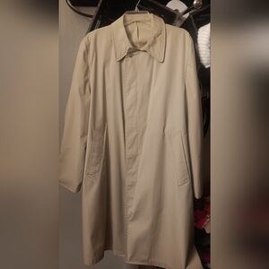 Men's 42 Reg. Tan London Fog Trench Coat